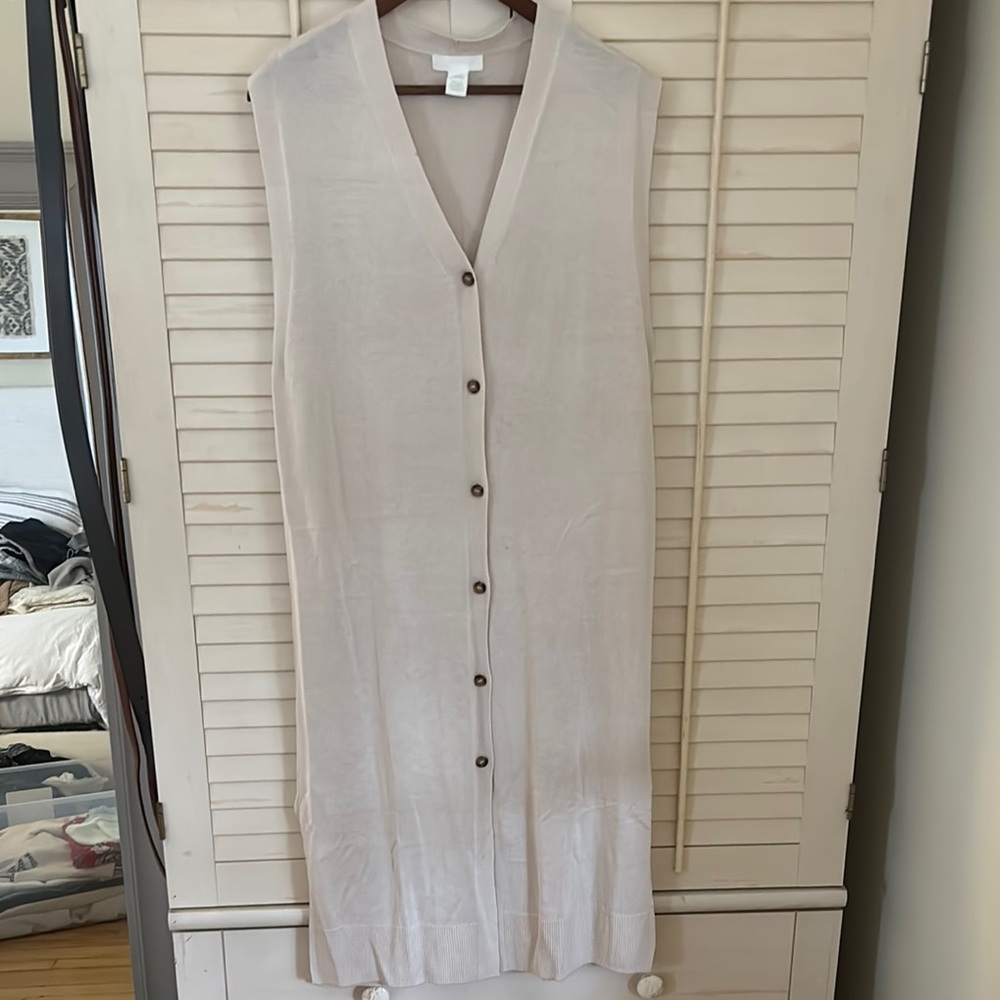 Sleeveless Button-Down Vest